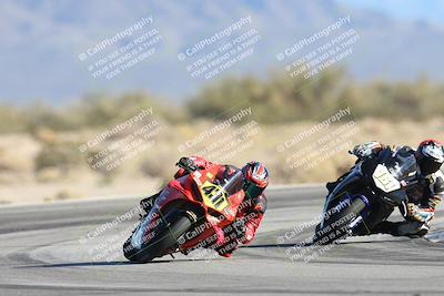 media/Dec-07-2025-CVMA (Sun) [[3e7d2de5dc]]/Race 10-Formula 40 Open/